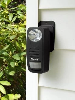 Vanish Deer Chaser™